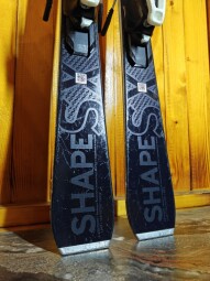 LYŽE HEAD SHAPE SX BLACK EDITION 149CM